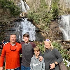 Meet your Posher, Shawn